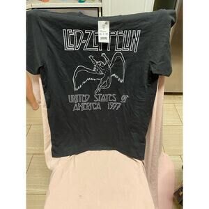 NWT Led-Zeppelin United States Of America 1977 Reprint Shirt Size M